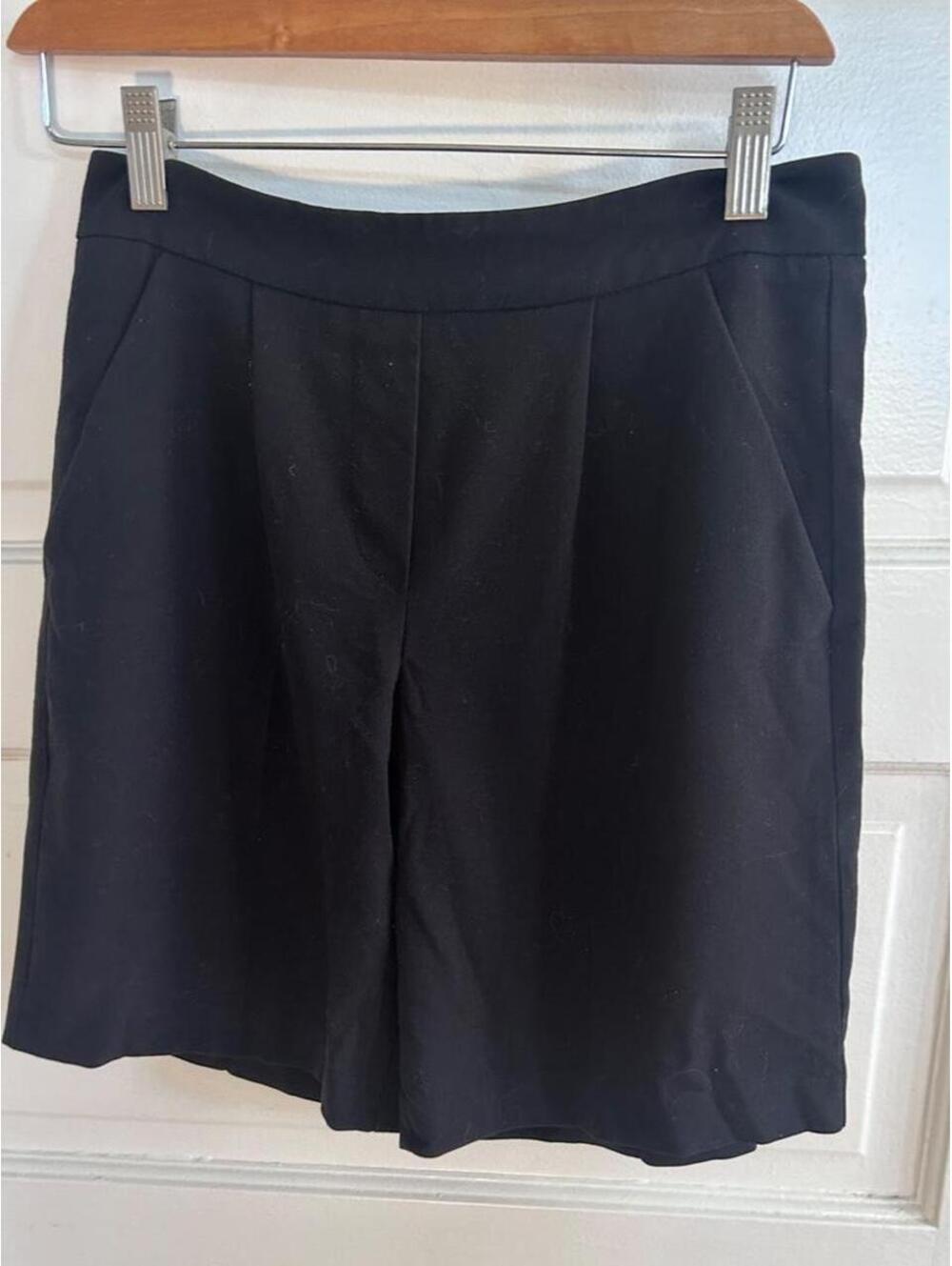 Forever 21 Women's Black Shorts